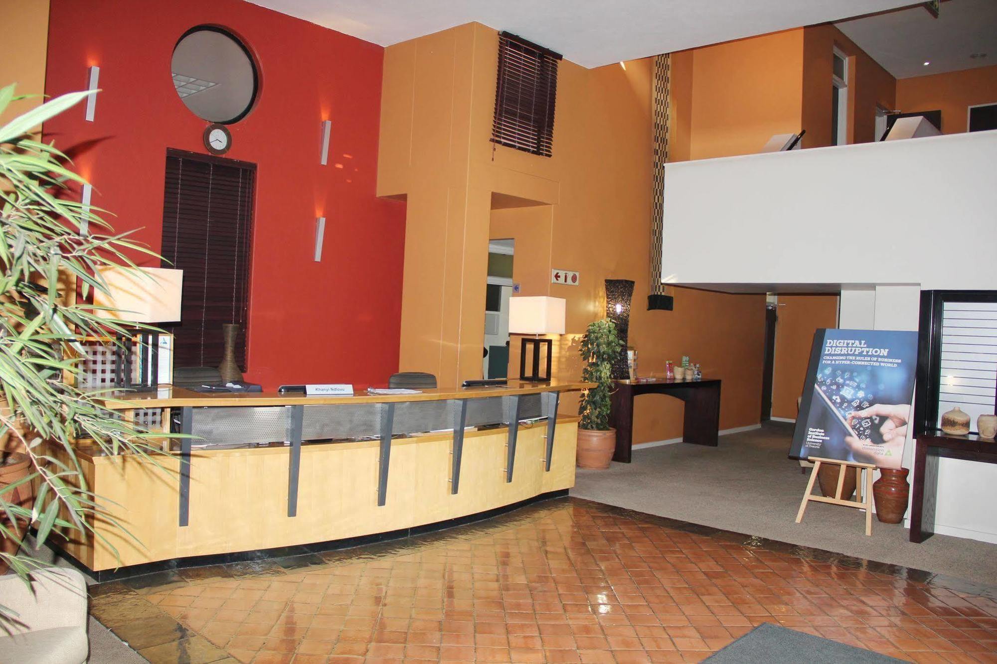Illovo Hotel Johannesburg Exterior photo
